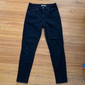 Levi’s Black 721 High Rise Skinny Jeans